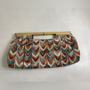 Flame stitch Clutch Gold Bar Handle Tapestry Style Evening Clutch magnetic